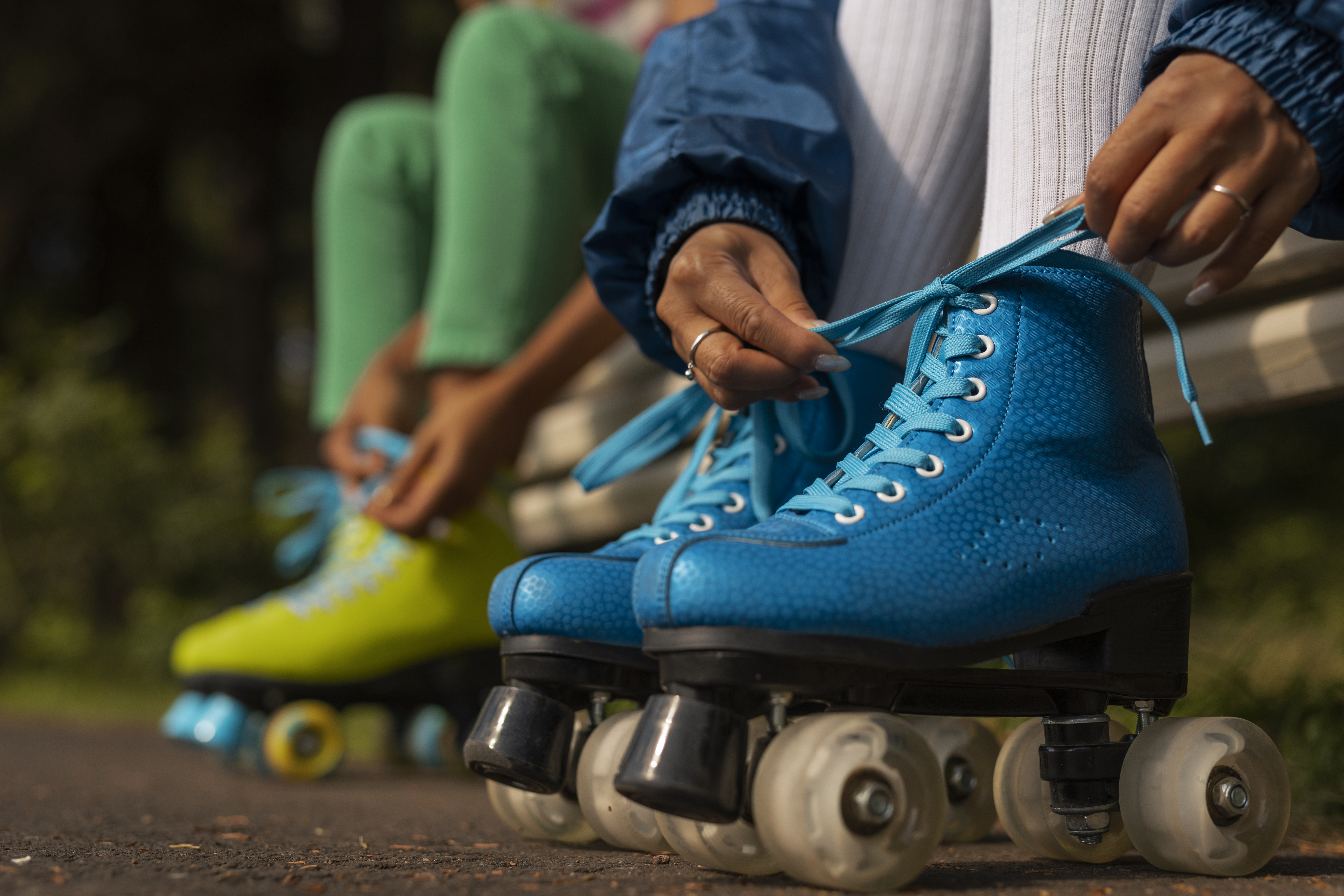 ROLLER SKATES